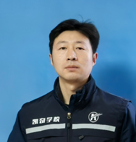 张街｜焊工培训老师